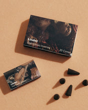 Load image into Gallery viewer, Linder Oak Crown Incense —  Talisman (3pc)
